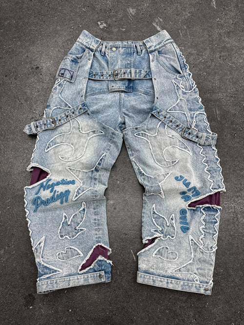 "ADVENTURES" Jeans
