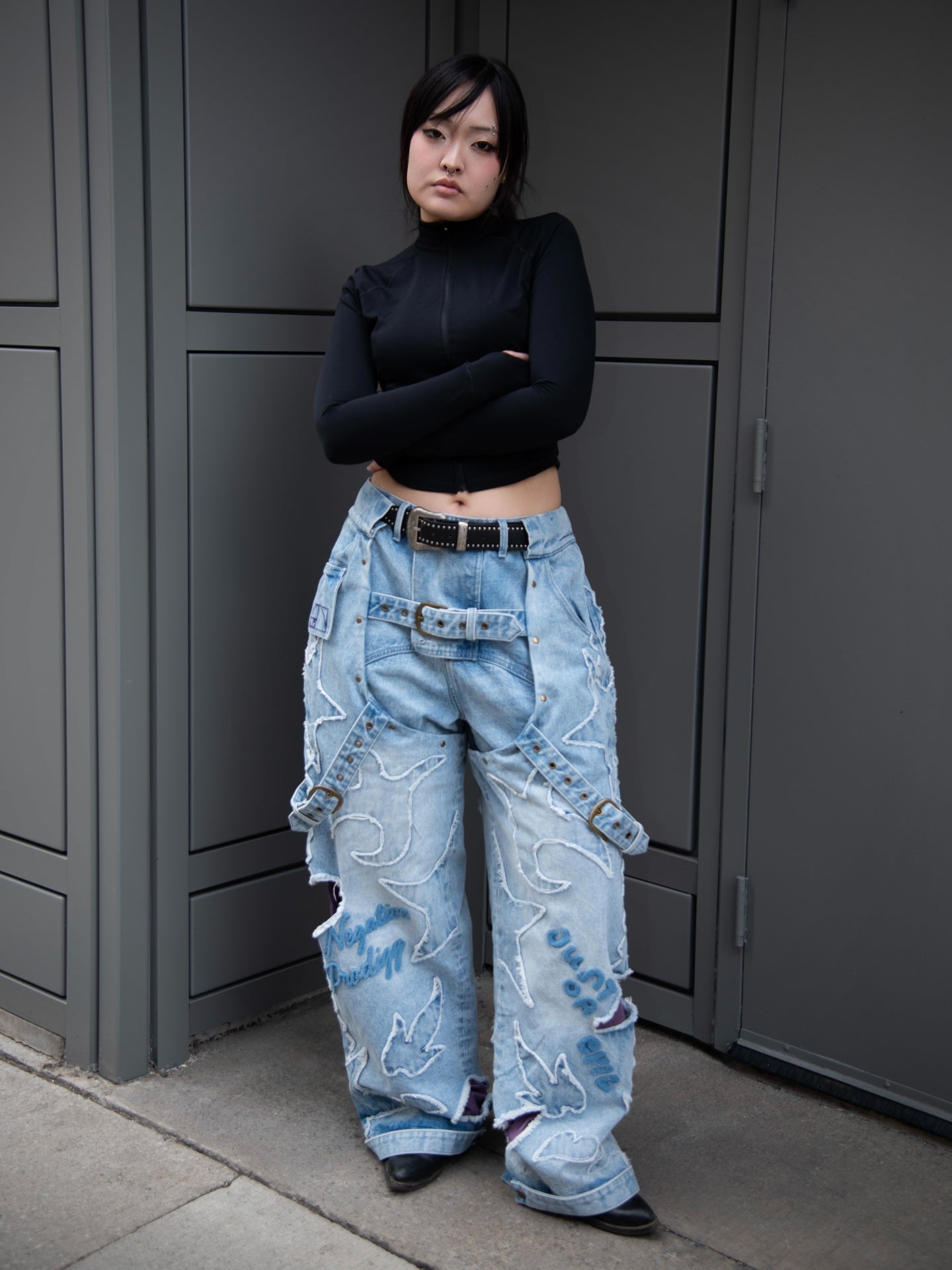 "ADVENTURES" Jeans