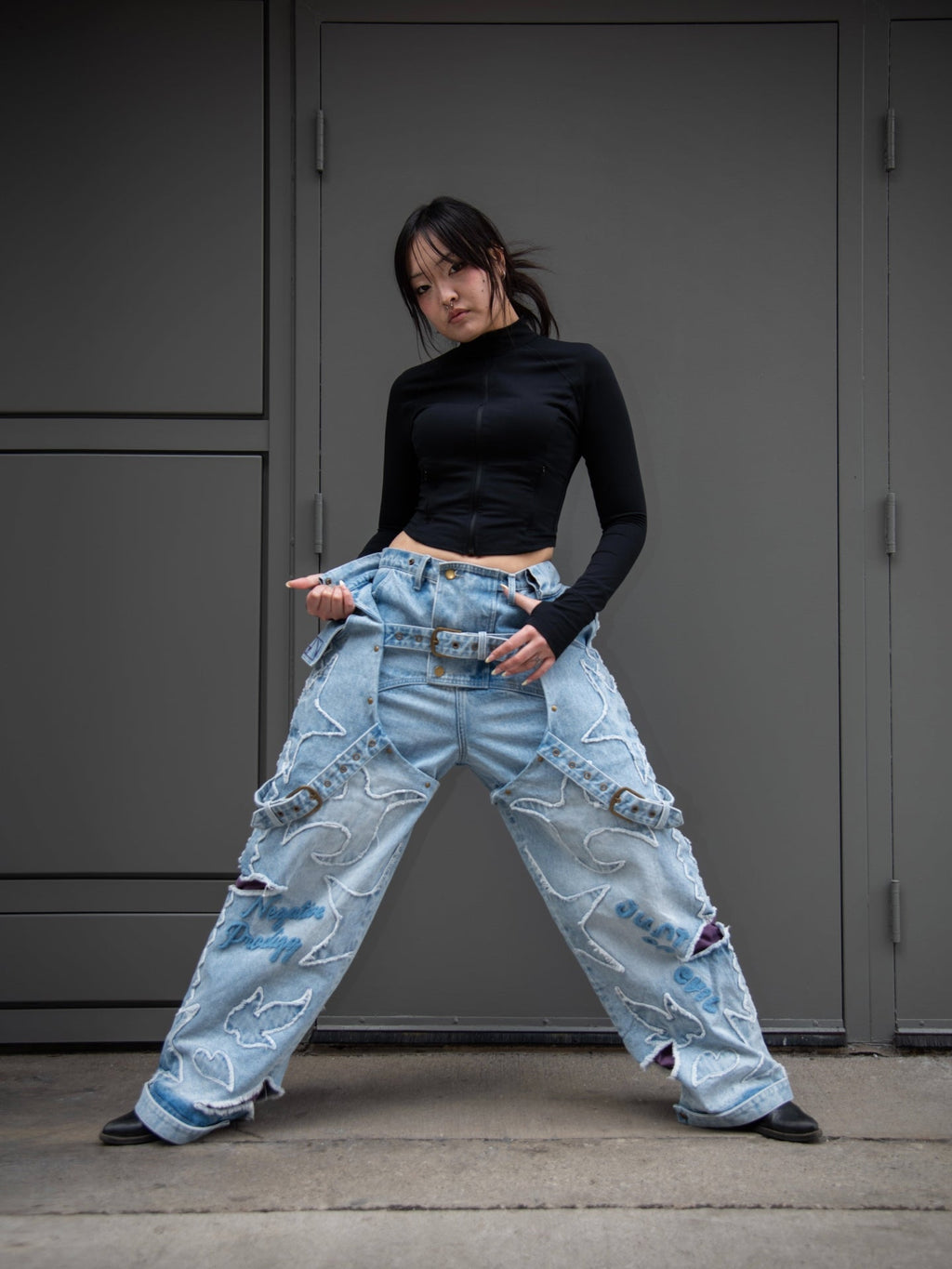 "ADVENTURES" Jeans