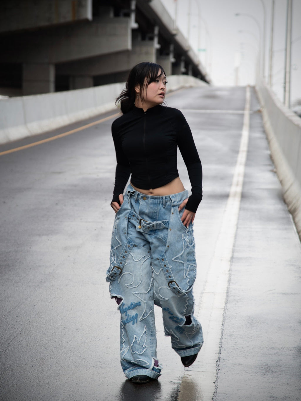 "ADVENTURES" Jeans