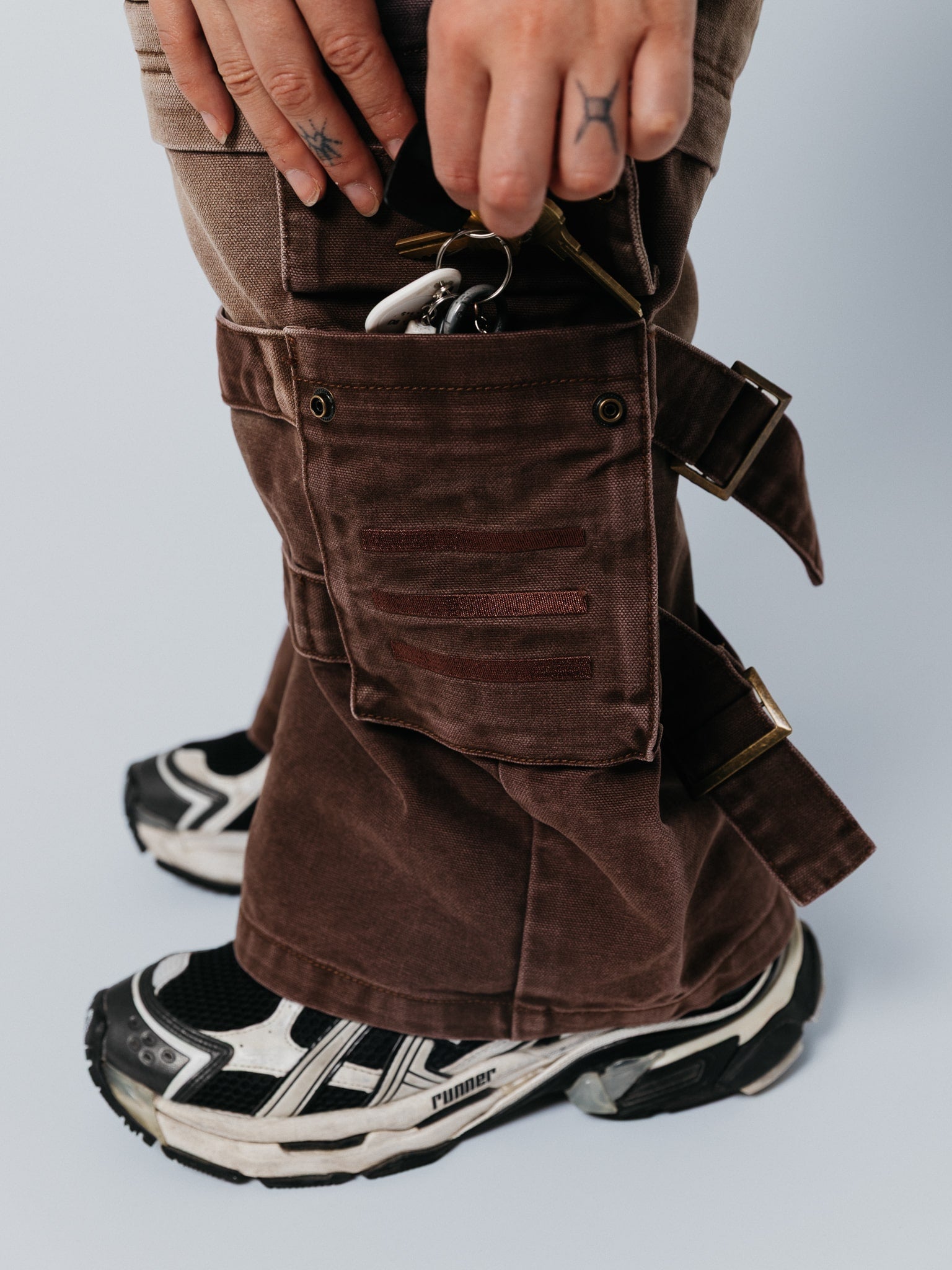 "ACADEMY" Cargo Pants Brown